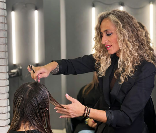 Contact CURL CUTS by Maria Alexiadou